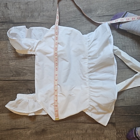 Cute White Top - Picture 4 of 8